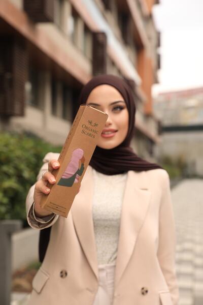 Organic Scarfs Hijab Combed Cotton Shawl Hijab Model - Bitter Brown