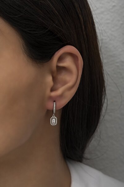 Nereze 925 Ayar Gümüş Rodyum Kaplama Baget Taşlı Tektaş Küpe