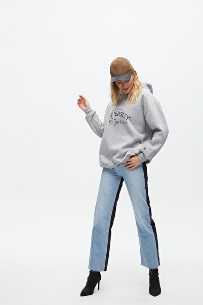 Zomers Women's Gray 3-Thread Cotton Extra Oversize Sweatshirt with Hood