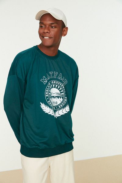 Trendyol Collection Smaragdgrünes, weit geschnittenes, bedrucktes College-Sweatshirt - TMNAW22sw0812