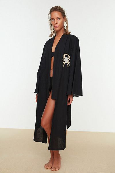Trendyol Collection Schwarzer, gewebter, bestickter Midi-Kimono und Kaftan aus 100 % Baumwolle mit Gürtel TBESS22KM0039