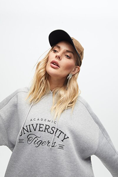 Zomers Women's Gray 3-Thread Cotton Extra Oversize Sweatshirt with Hood