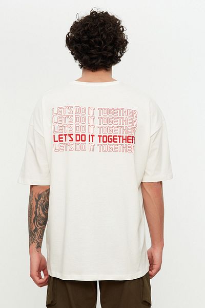 Trendyol Collection Bavlněné tričko Ecru Oversize s potiskem - TMNSS21TS1797