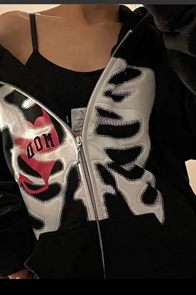 Köstebek Harajuku Black Anime Chest and Heart Hoodie Unisex Design