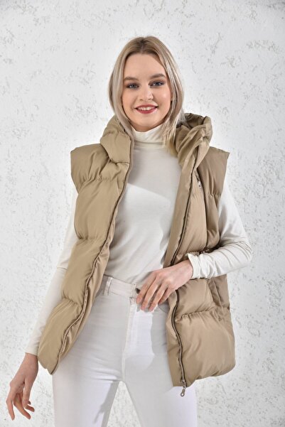 VOLT CLOTHİNG Women's Beige Hooded Padded 3-Pocket Puffer Vest