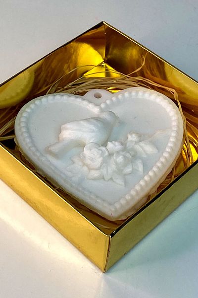 FANTASTİK SANAT ATÖLYESİ Decorative Gift Lily Scented Heart Series White Decorative Bathroom and Hand Soap