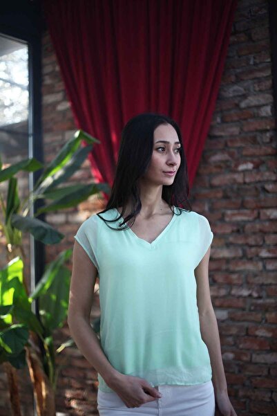 Blues Outlet Γυναικεία κοντομάνικη μπλούζα σιφόν με γραμμή-πράσινη