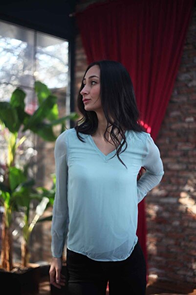 Blues Outlet Γυναικεία μπλούζα σιφόν με λαιμόκοψη V-πράσινη