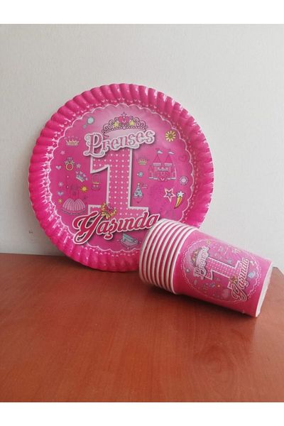 Cadde Süs 1 Year Old Princess 8-Piece Pink Paper Plate Cup Set