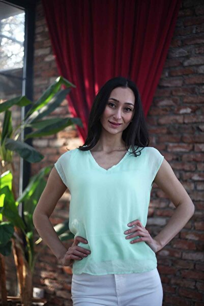 Blues Outlet Γυναικεία κοντομάνικη μπλούζα σιφόν με γραμμή-πράσινη