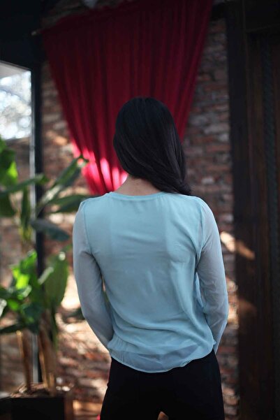 Blues Outlet Γυναικεία μπλούζα σιφόν με λαιμόκοψη V-πράσινη