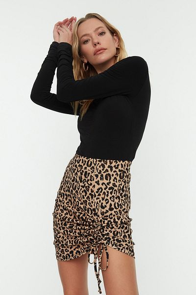 Trendyol Collection STRETCHY magas derekú miniszoknya - RÉSZLETES, többszínű nyomtatott TWOSS21ET0294