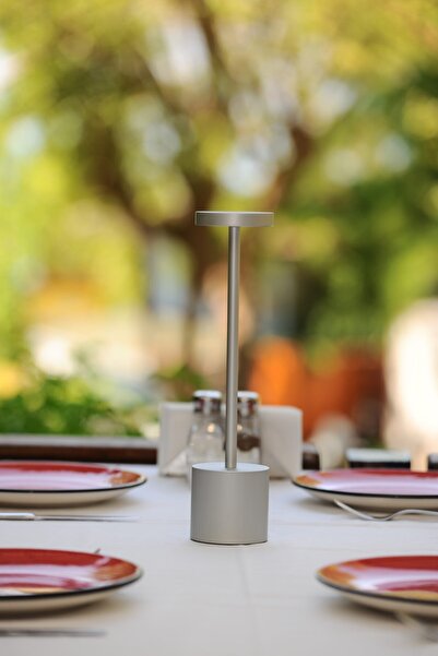 adalyaled Şarjlı Led Masa Lambası