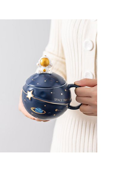StellaStore كوب بتصميم رائد فضاء مع غطاء