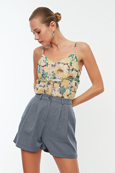 Trendyol Collection Námořnické modré kapesní plisované tkané šortky TWOSS22SR0341