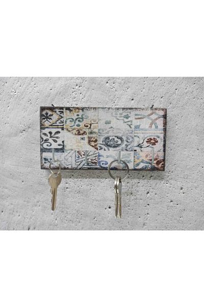 CajuArt Hanging Decorative Wooden Keychain - Old Antique Style