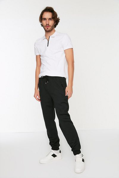 Trendyol Collection Schwarze elastische Jogginghose mit Reißverschluss - zum Schnüren TMNAW21EA0094