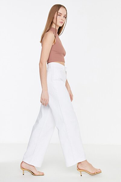 Trendyol Collection Blugi albi cu talie înaltă cu picioare late TWOAW22JE0794