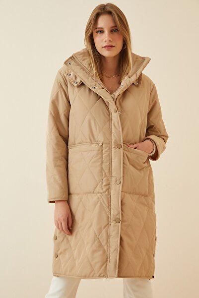 Happiness İstanbul Dámský krémový oversize prošívaný kabát s kapucí a kapucí RV00014