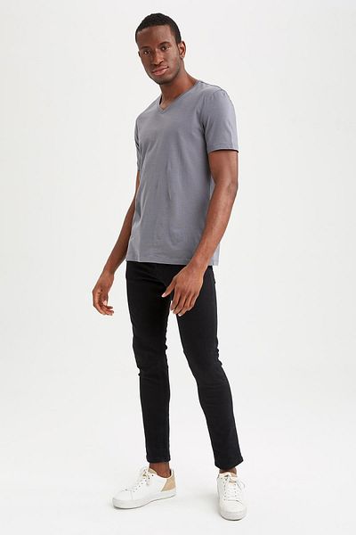 DeFacto Slim Fit V-Neck Basic 100% Cotton T-Shirt