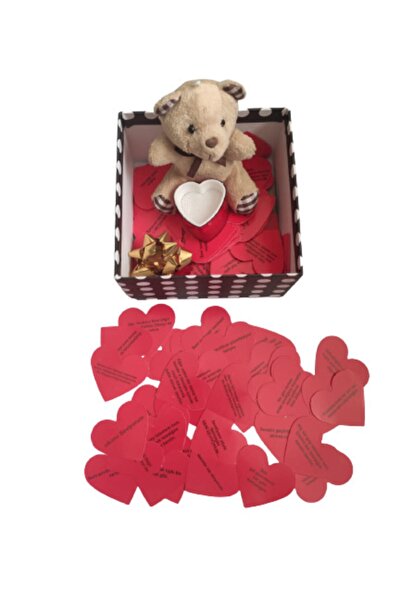 Stil Kutu Siyah Beyaz Benekli Kutuda Ayıcıklı Sevgi Sözcüklü Kutu