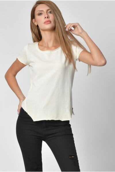 Cotton Candy Жіноча кремова футболка з широким велосипедним коміром