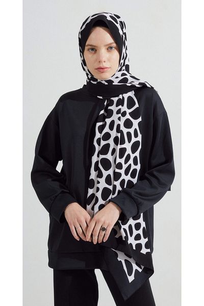 Julia Lauren Women's Black and White Medina Silk Shawl 03