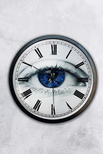 Kasva Concept Gift 40 cm Black Metal Eye Wall Clock