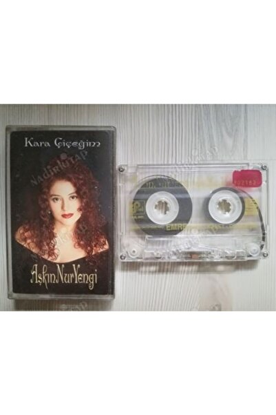 Plakperest نور ينجي زهرة سوداء كاسيت الحب