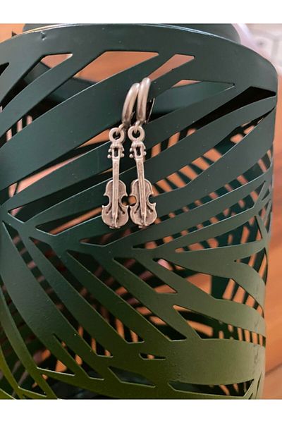 Herşey Nota Violin Earrings