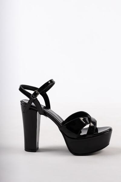 Diardi حذاء سهرة نسائي أسود من الجلد اللامع