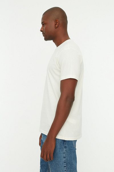 Trendyol Collection Основна тениска с кръгла яка от 100% памук - TMNSS21TS0808