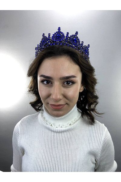 Hobigram Saks Blue Marie Henna και νυφικό στέμμα – Ειδικό σχέδιο, αξεσουάρ, ποιοτική παραγωγή, εντυπωσιακό στυλ