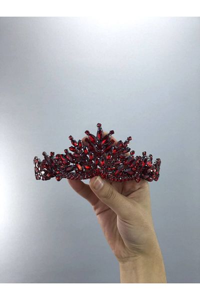 Hobigram Emma Red Henna și Coroana Miresei – Design special, Accesoriu, Producție de calitate, Stil atrăgător