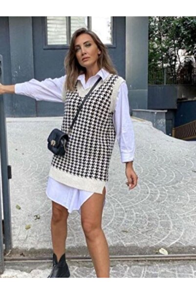 Birce Women's Beige Goose Feet V-Neck Oversize Knitwear Sweater