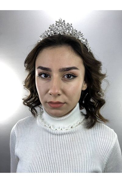 Hobigram Ασημί χρώμα Lucia Henna και νυφικό στέμμα – Ειδικό σχέδιο, αξεσουάρ, ποιοτική παραγωγή, εντυπωσιακό στυλ