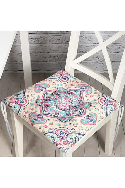 Realhomes Puffy Square Chair Cushion with Damask Pattern Motif