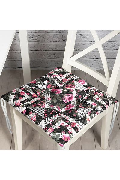 Realhomes Black and White Polka Dot Flower Drawing Modern Fluffy Chair Cushion