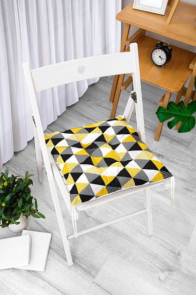 Realhomes Triangle Mosaic Patterned Digital Printed Fluffy Chair Cushion