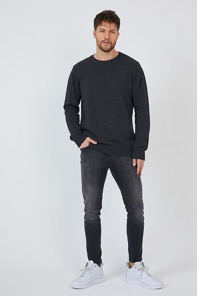 Matte Ανδρικό πουλόβερ με ανθρακί απλό πλεκτό με λαιμόκοψη