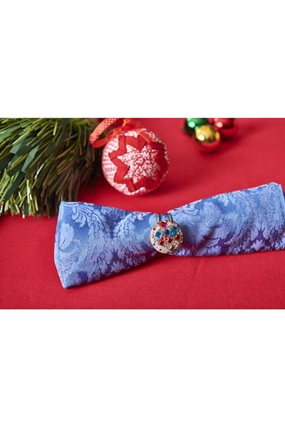 KANCAEV Diamond Ring Napkin Holder with Square Stones is sold in a pack of 12.