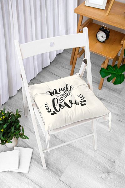 Realhomes Made With Love Text Patterned Fluffy Chair Cushion
