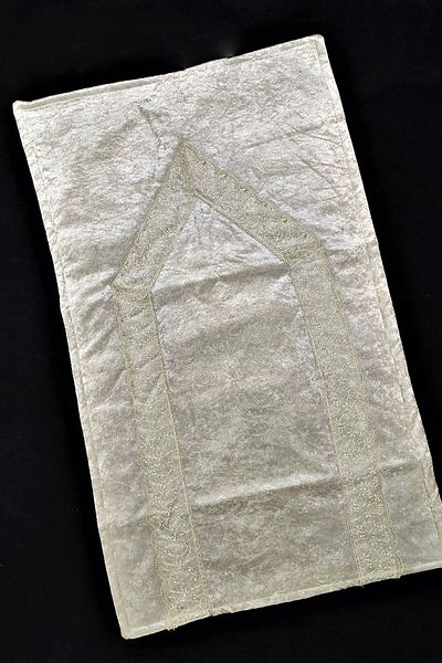 Çt Çeyizci Tekstil Prayer Rug Velvet Single Prayer Rug French Lace Cappuccino