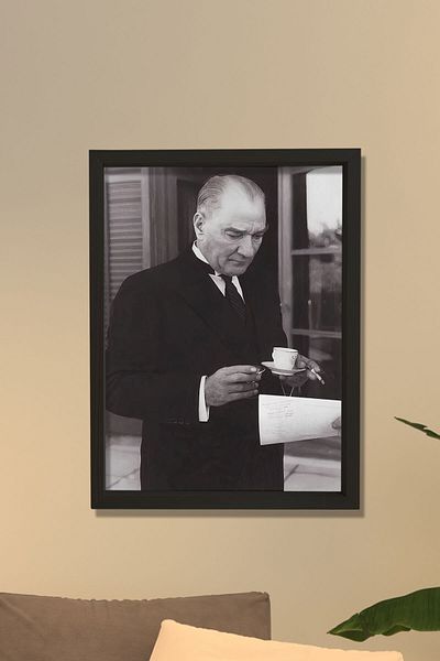 Dekor Loft Tablou Ataturk cu rama din lemn natural de pin