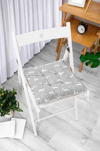 Realhomes Digital Printed Fluffy Chair Cushion with Gray Floor Deers and Snowflakes Design