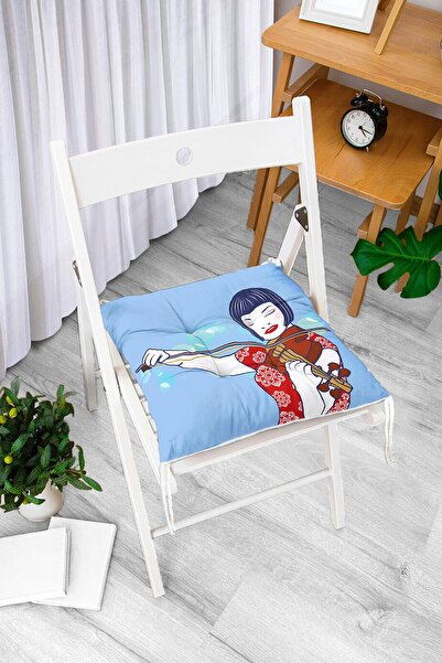 Realhomes Japanska devojka svira violinu na plavoj pozadini, dekorativni pufa...