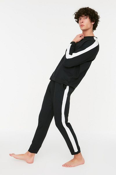 Trendyol Collection Μαύρο Color Block Λεπτομερές σετ πλεκτής πιτζάμες κανονικής εφαρμογής THMAW21PT0368