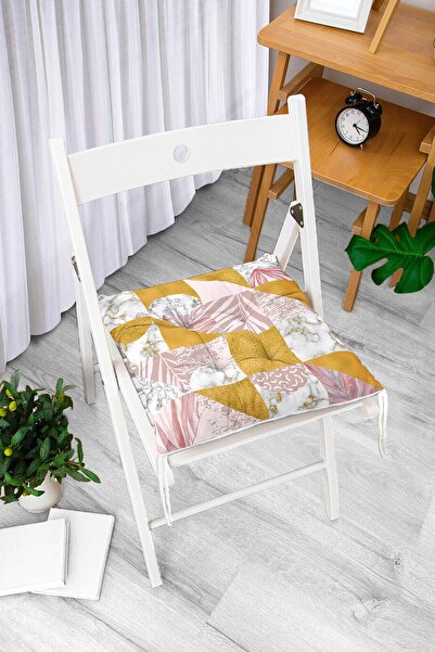 Realhomes Mramorni jastuk za stolicu sa digitalnim šarom i zlatnom pozadinom