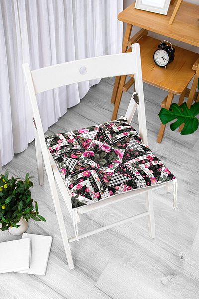Realhomes Black and White Polka Dot Flower Drawing Modern Fluffy Chair Cushion