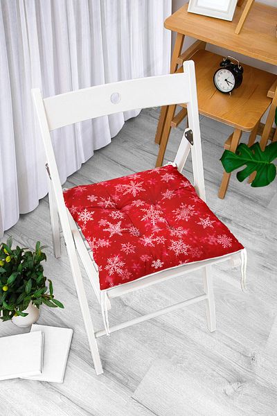 Realhomes Snowflakes on Red Background Fluffy Square Chair Cushion